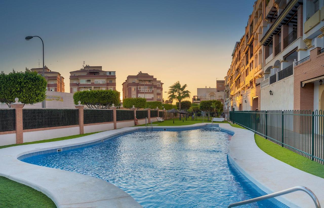 90 M2 En La Mejor Zona De Roquetas Appartement